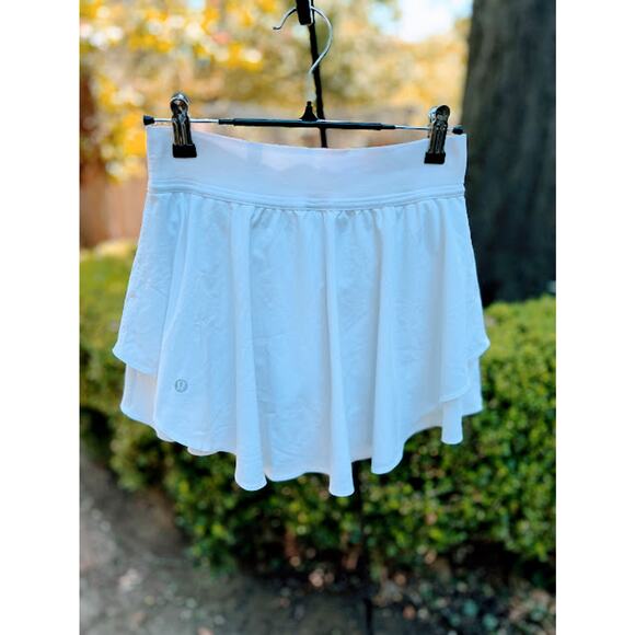 lululemon athletica Pants - Lululemon Court Rival High Rise Skirt White Size 4